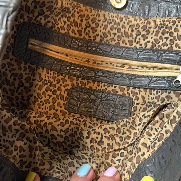 Steve Madden Gray Crocodile-Embossed Tote Bag, adjustable - Picture 10 of 13